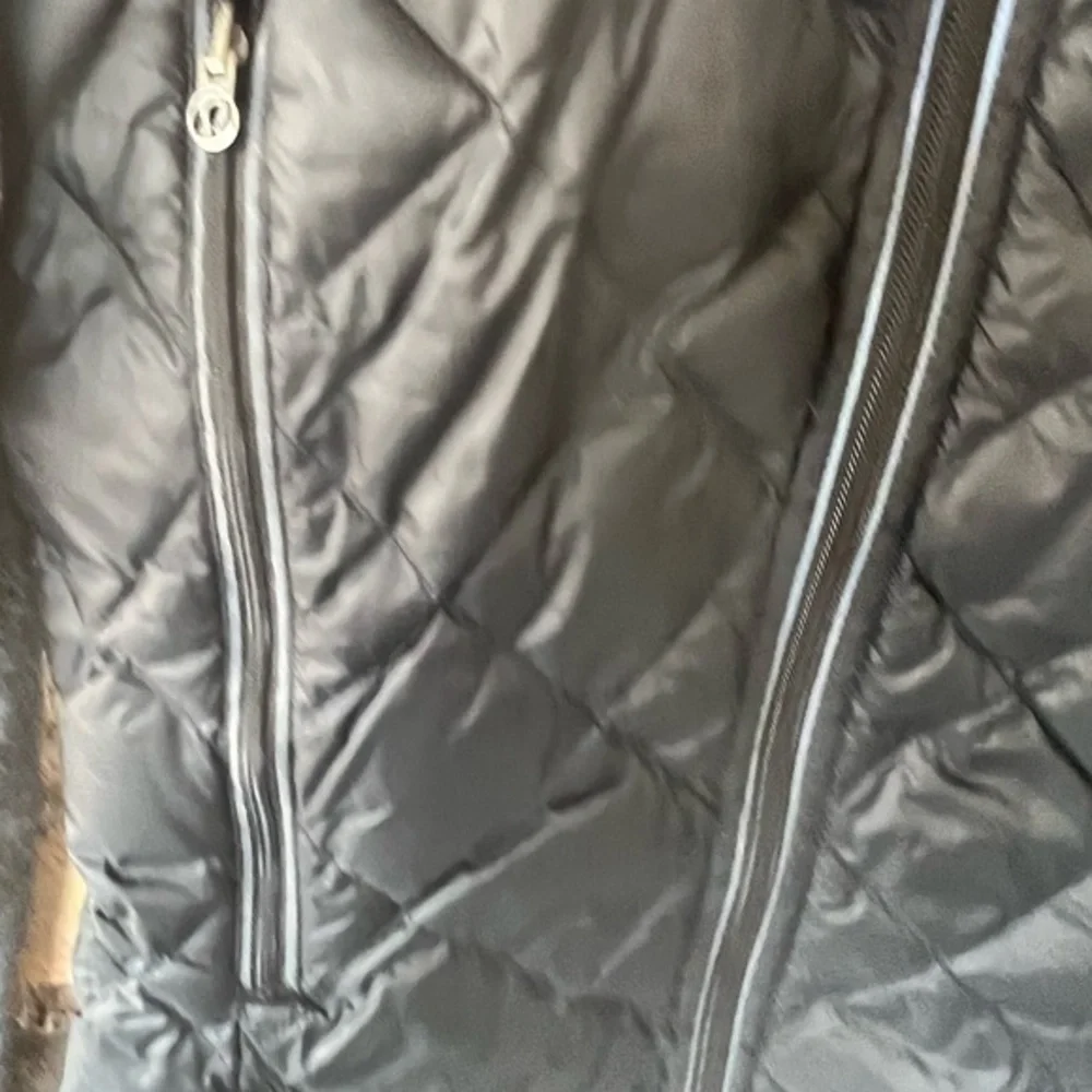 Lululemon Athletica Run Reversible Turn Around 650 Fill Down Black Jacket Sz 4